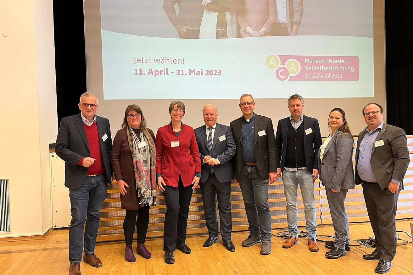 v.li.: Jürgen Hopf (BVEA) Claudia Braun (BVEA), Lucia Schneider-Adams (KAB), Peter Weiß (Bundesbeauftragter), Andreas Luttmer-Bensmann (KAB), Alexander Suchomsky (ACA- Bundesgeschäftsführer), Kathrin Zellner, (stellv. Bundesvorsitzende ACA), Sven-Marco Meng (Kolping).