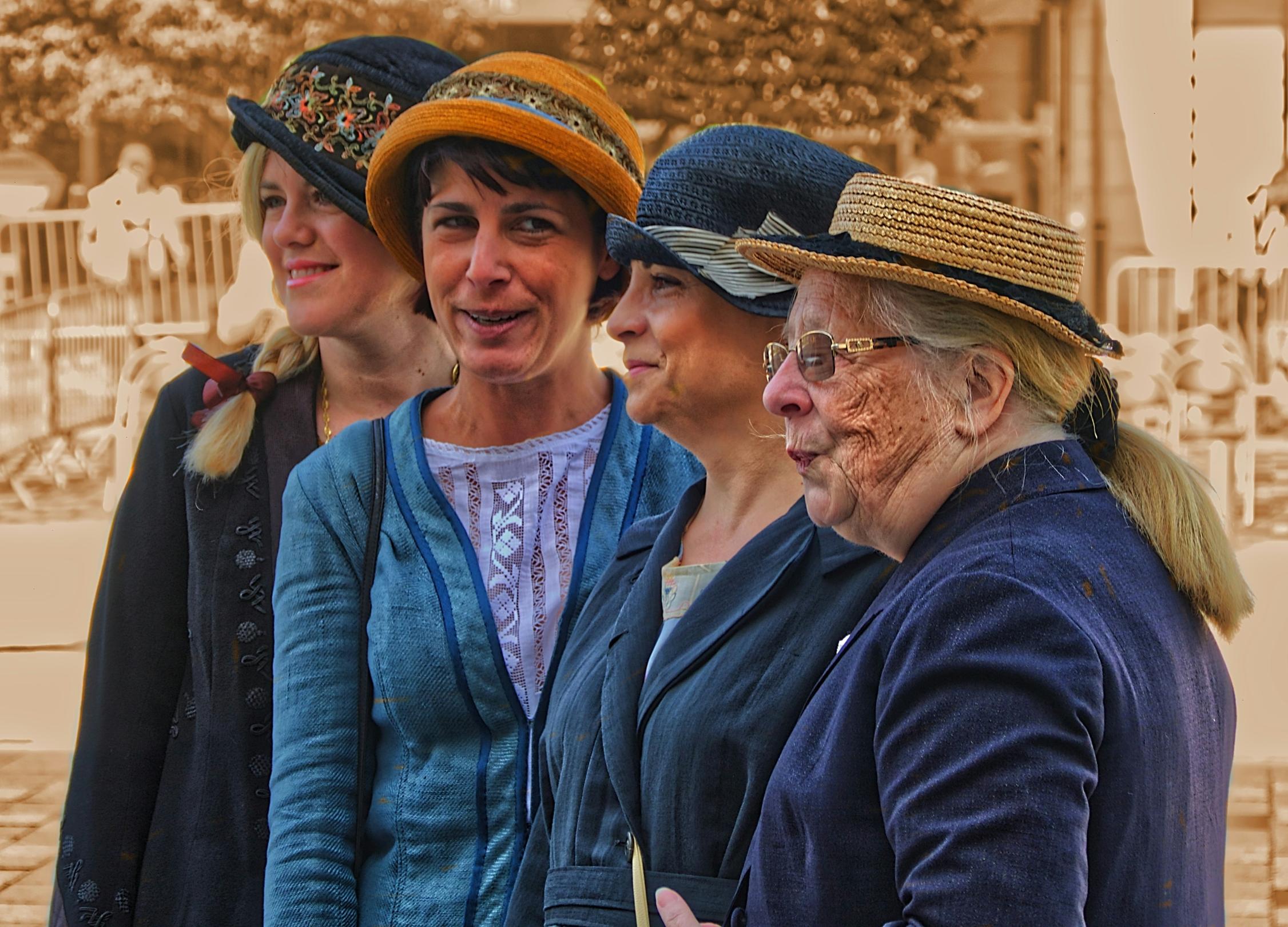 Frauen unterwegs